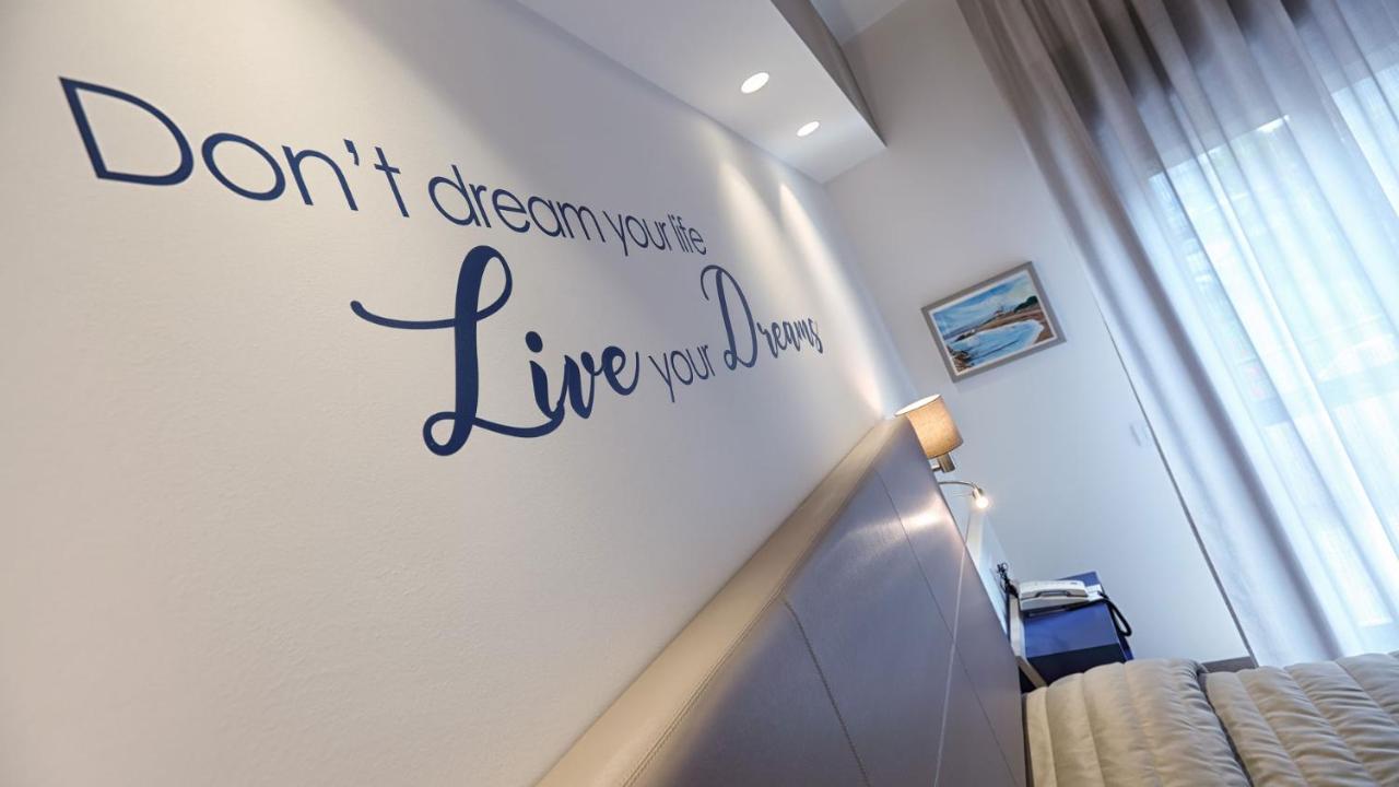 Hotel La Serena 비비오네 외부 사진