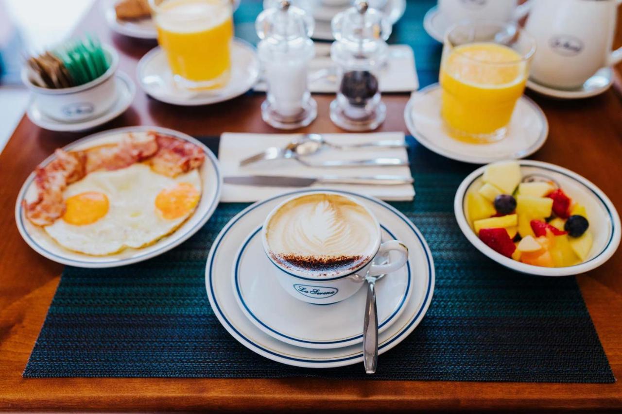 Hotel La Serena 비비오네 외부 사진