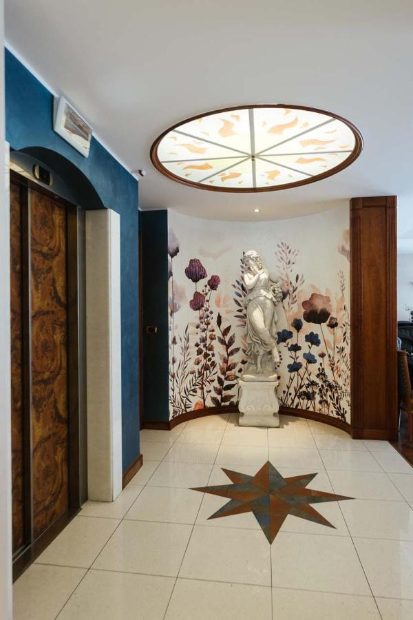 Hotel La Serena 비비오네 외부 사진